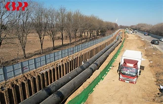 Clothing The City’s Veins: A Warm Narrative—From Straw Ropes To Polyurethane